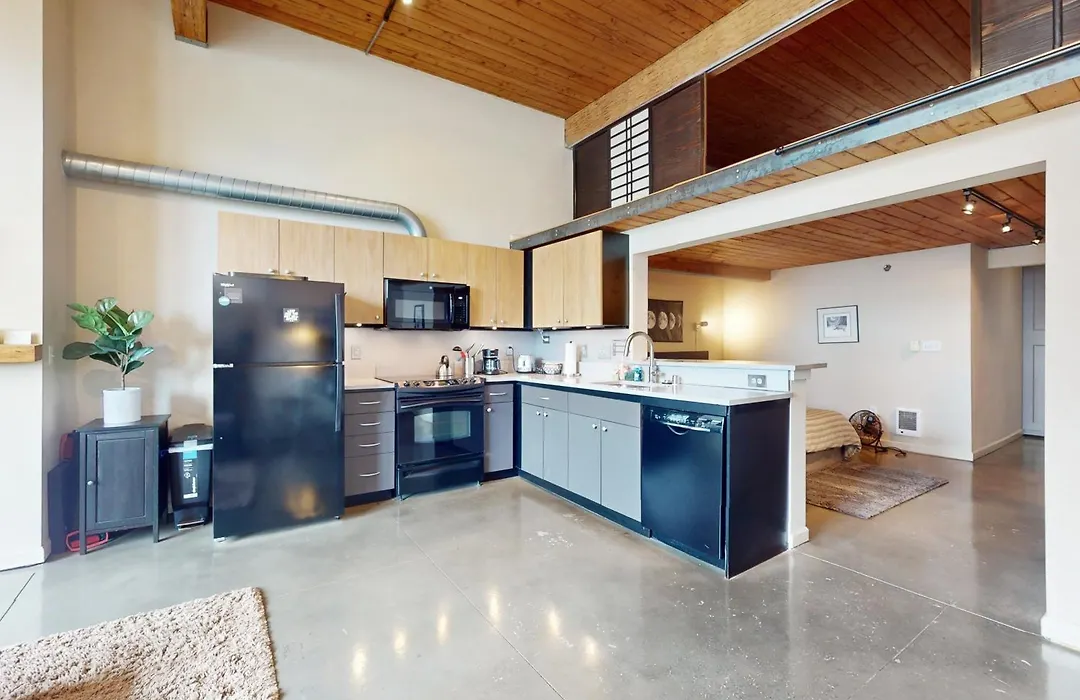 19Th Avenue Lofts Unit 213-1