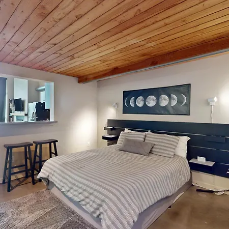 19Th Avenue Lofts Unit 213-2